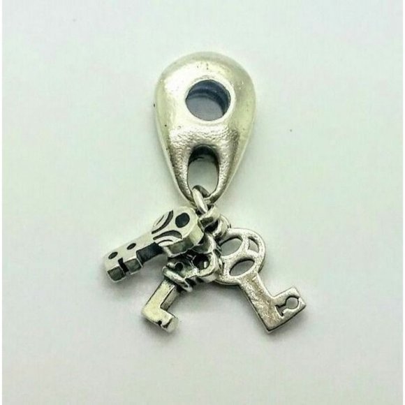 Authentic Chamilia Sterling Silver Hanging Keys of Love Hope & Faith Retired - Picture 1 of 4